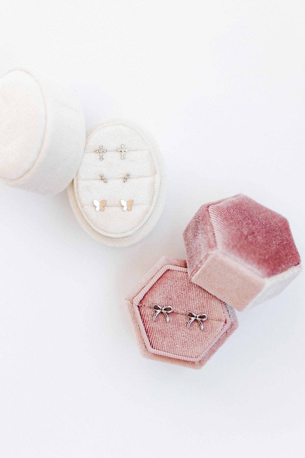 Silver Sadie Bow Screwback Stud Earrings