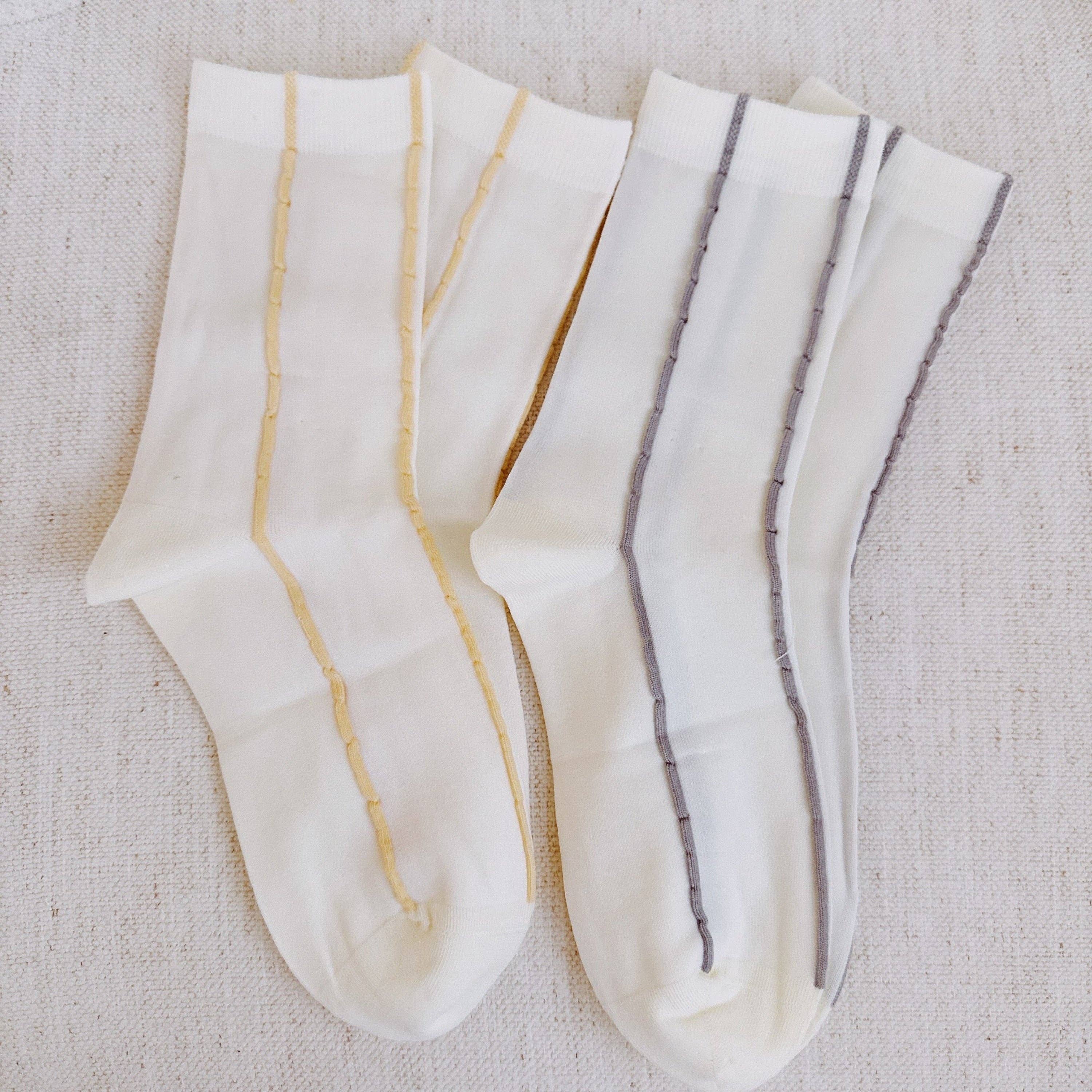 Simple Contrast Stitch Socks