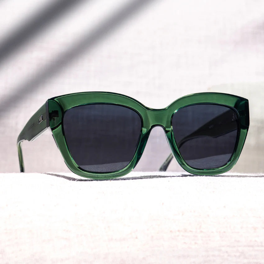 Ava Sunglasses in Green/Black