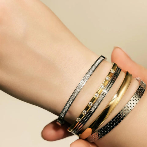 Intense Bracelet Stack