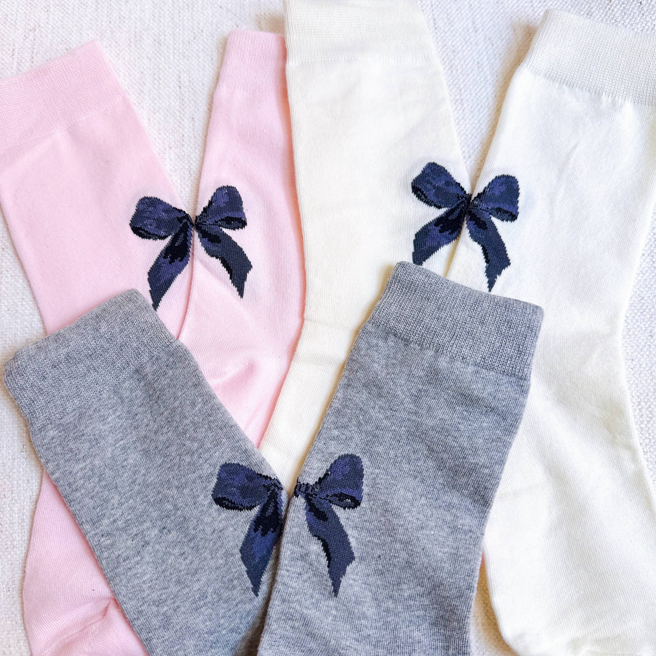 Lovely Bow On The Back Socks
