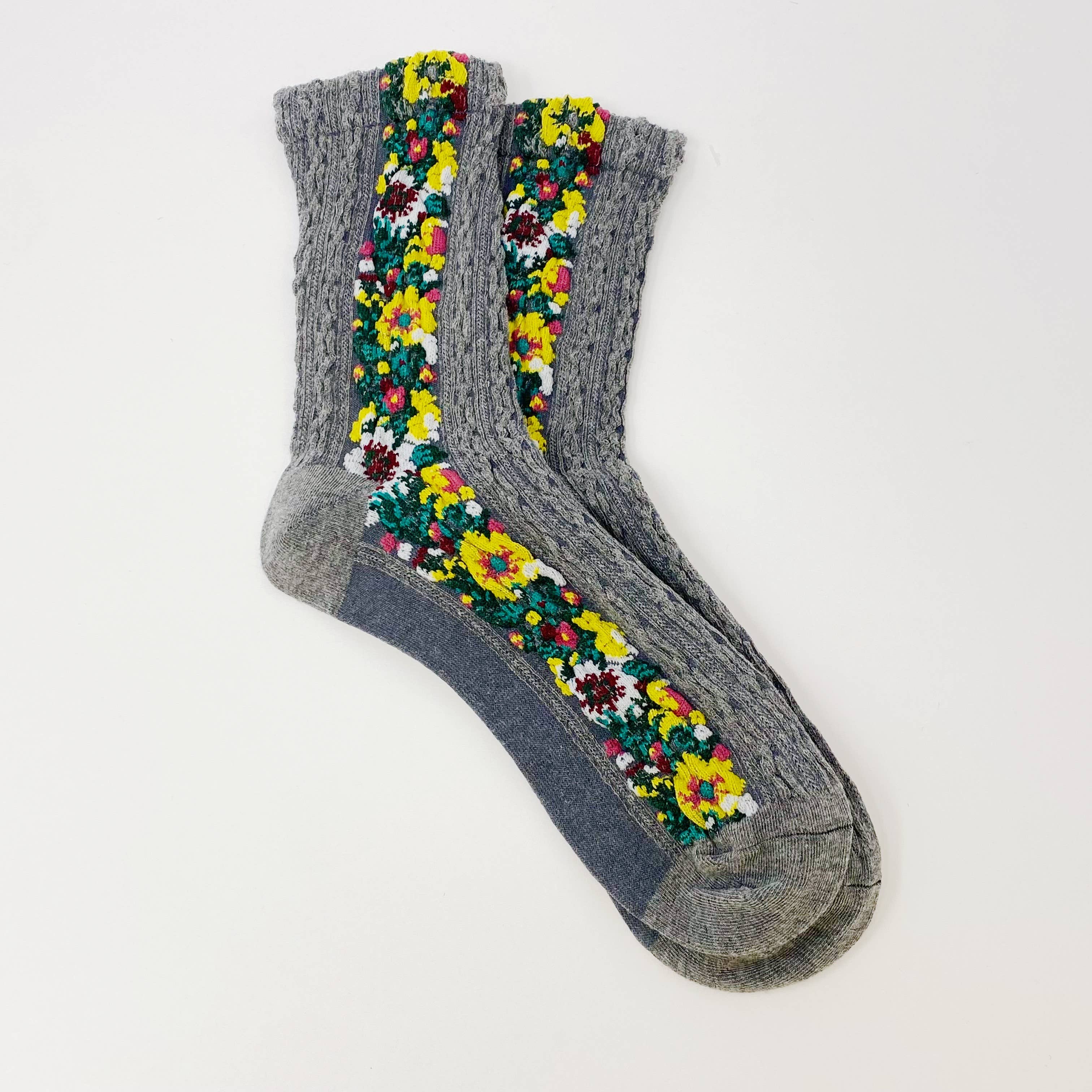 Noble Gray Floral Beauty Socks