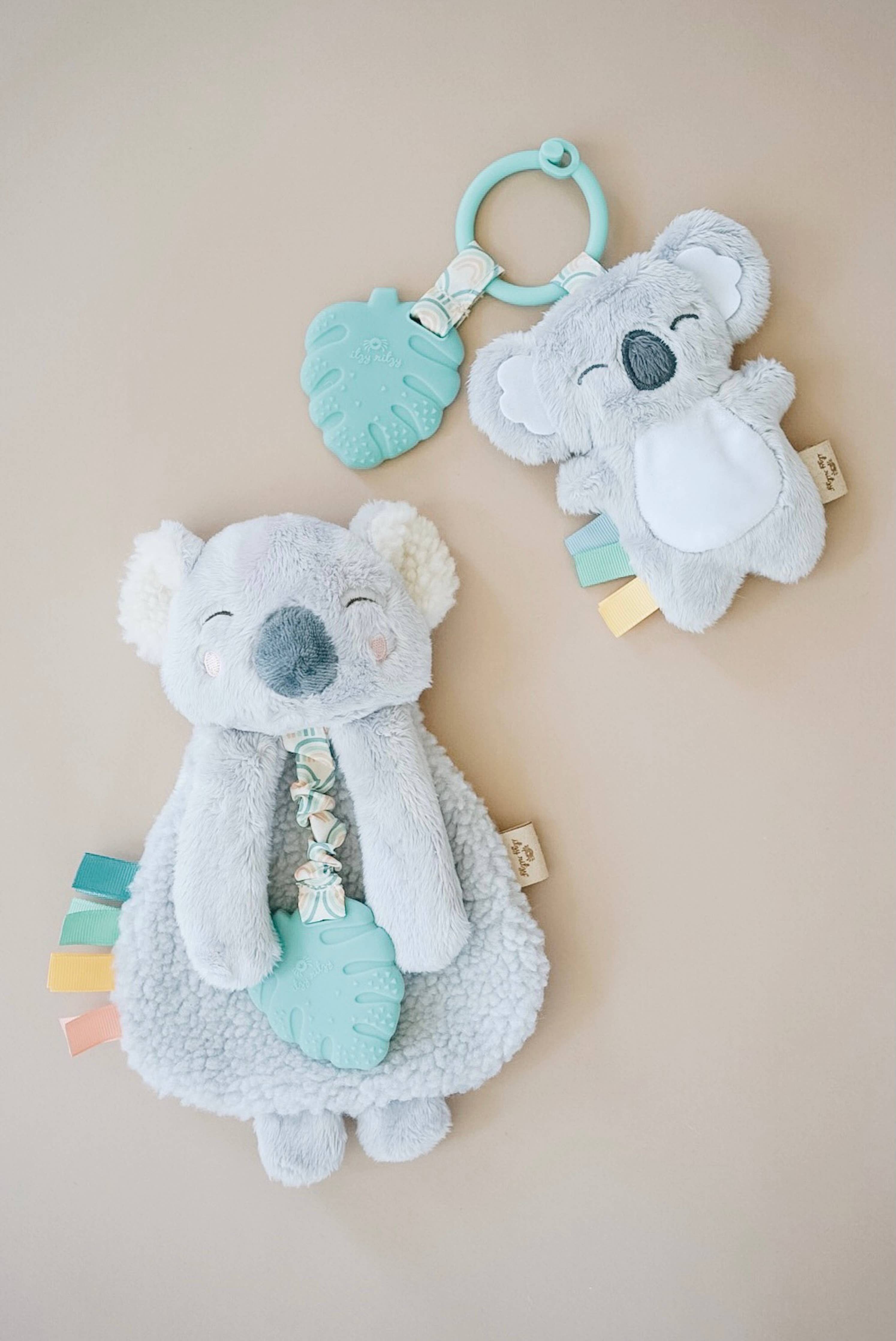 Itzy Pal™ Plush + Teether: Avocado