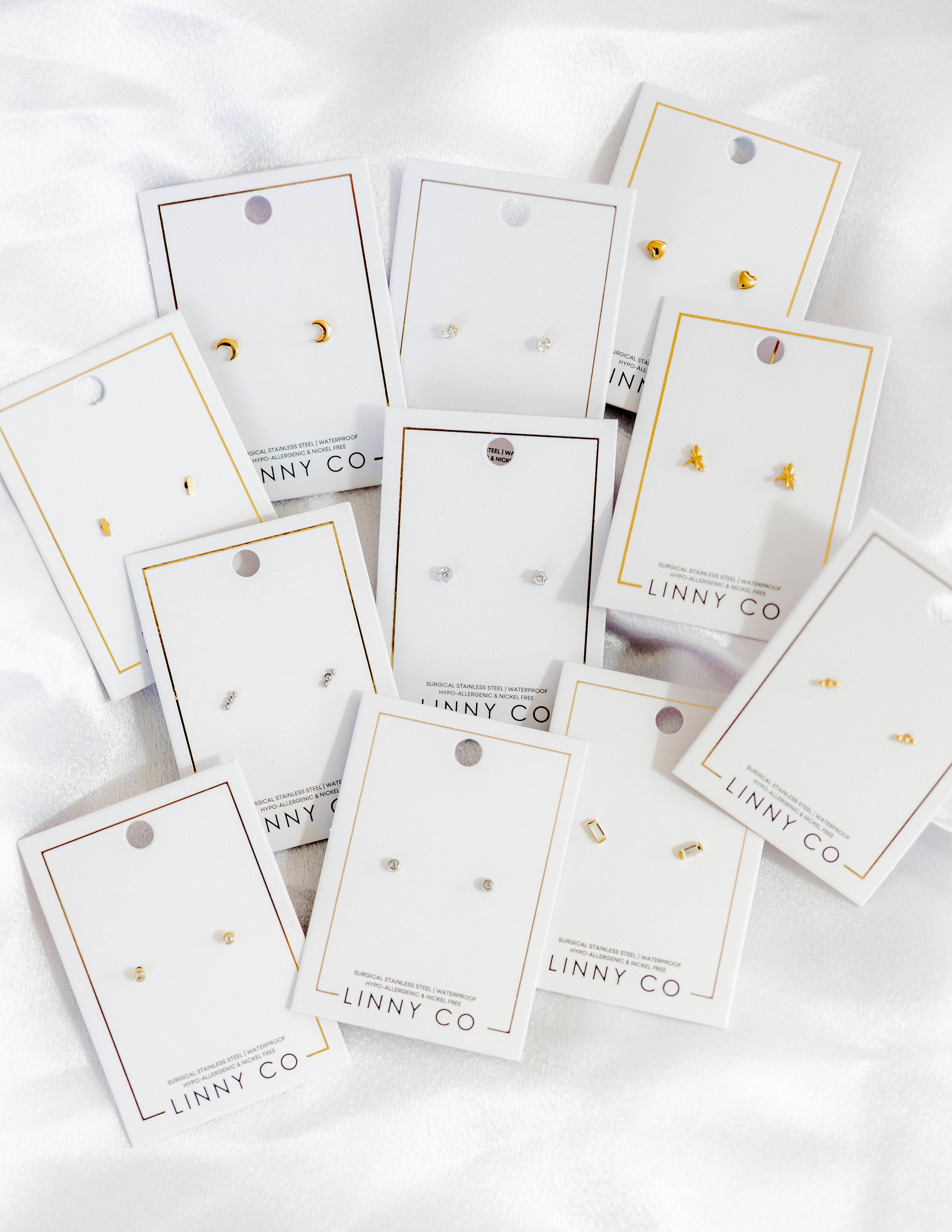 Micro Helen Gold Screwback Stud Earrings