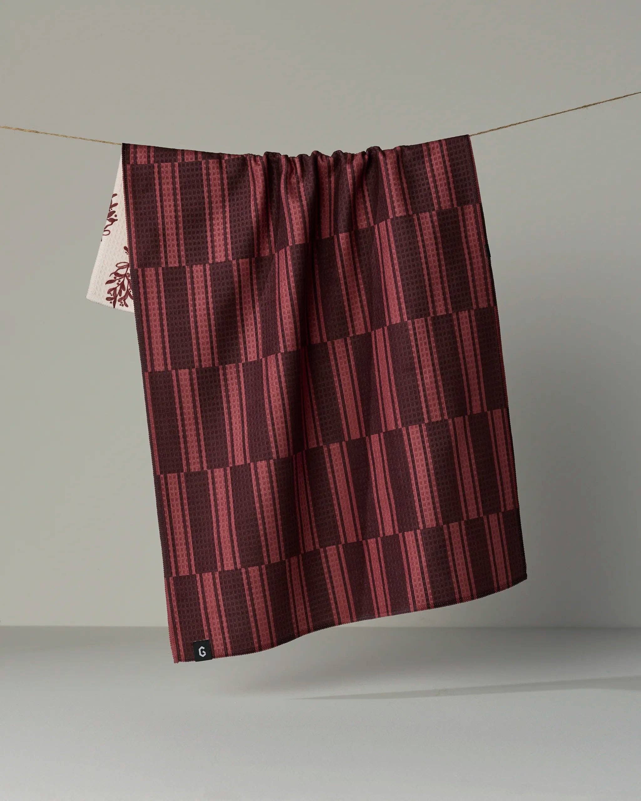 Festive Cranberry Luxe Kitchen Towel - Holiday 2026
