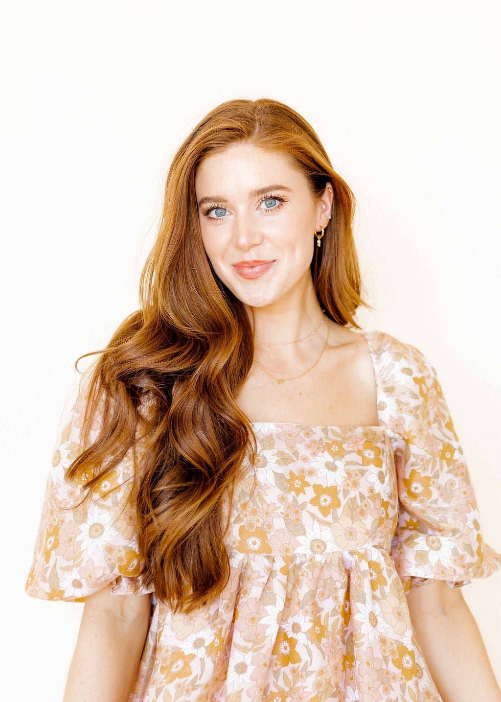 Gold Sadie Bow Necklace