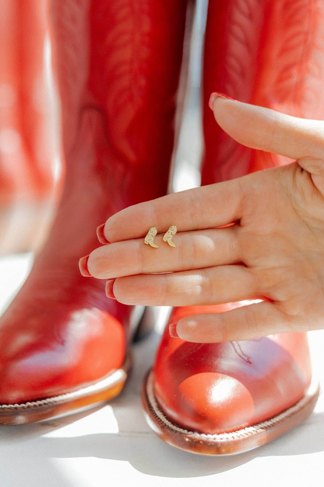 Daisy Cowgirl Boot Screwback Stud Earrings