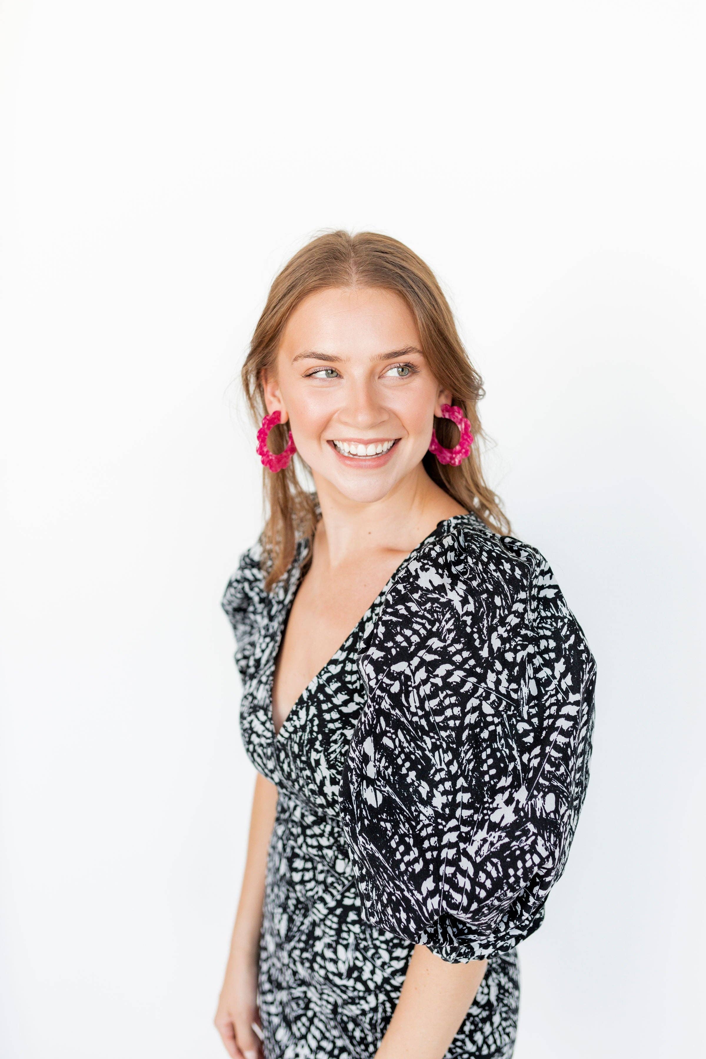 Margo Hoop in Pearlized Pink