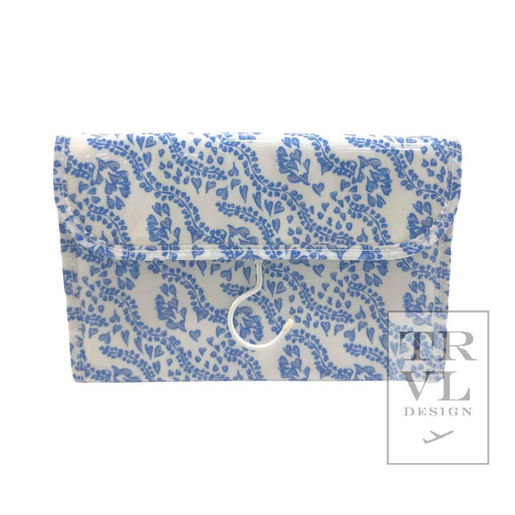 Luxe Gloss Hanging Toiletry Case