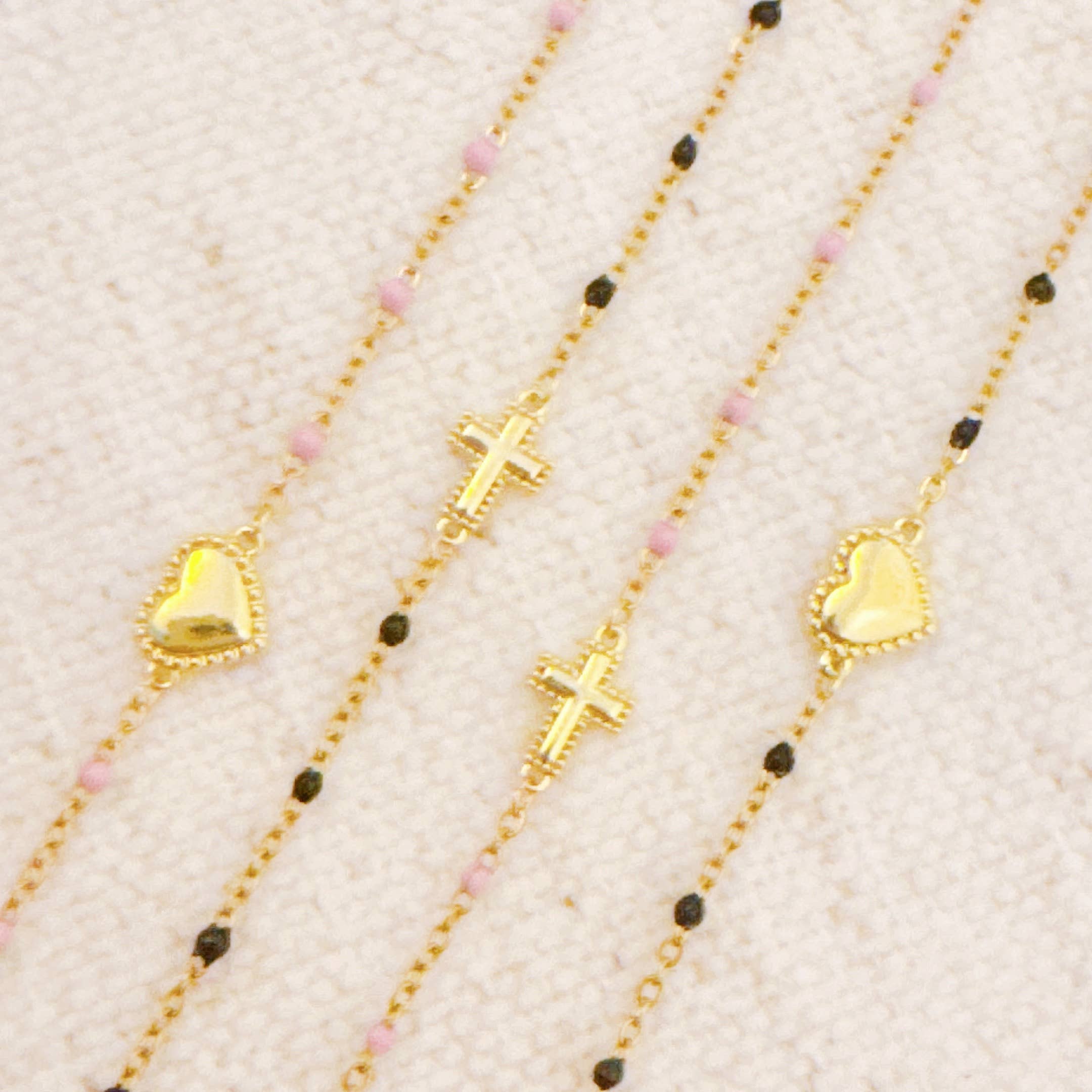 Dainty Dots Heart Bracelet