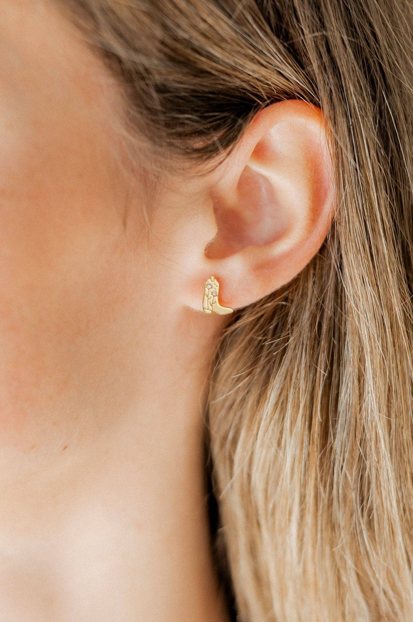 Daisy Cowgirl Boot Screwback Stud Earrings