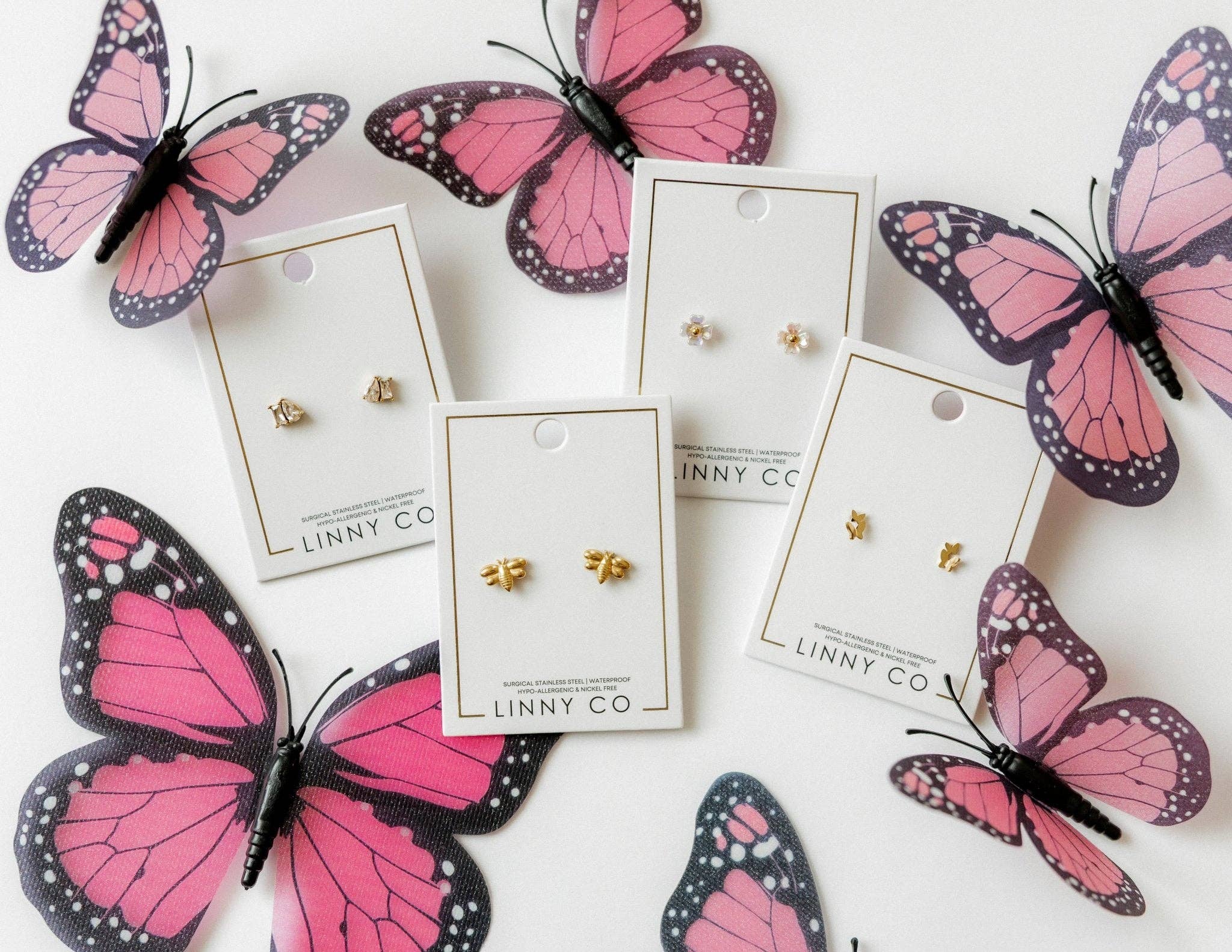 Maren Screwback Stud Earrings