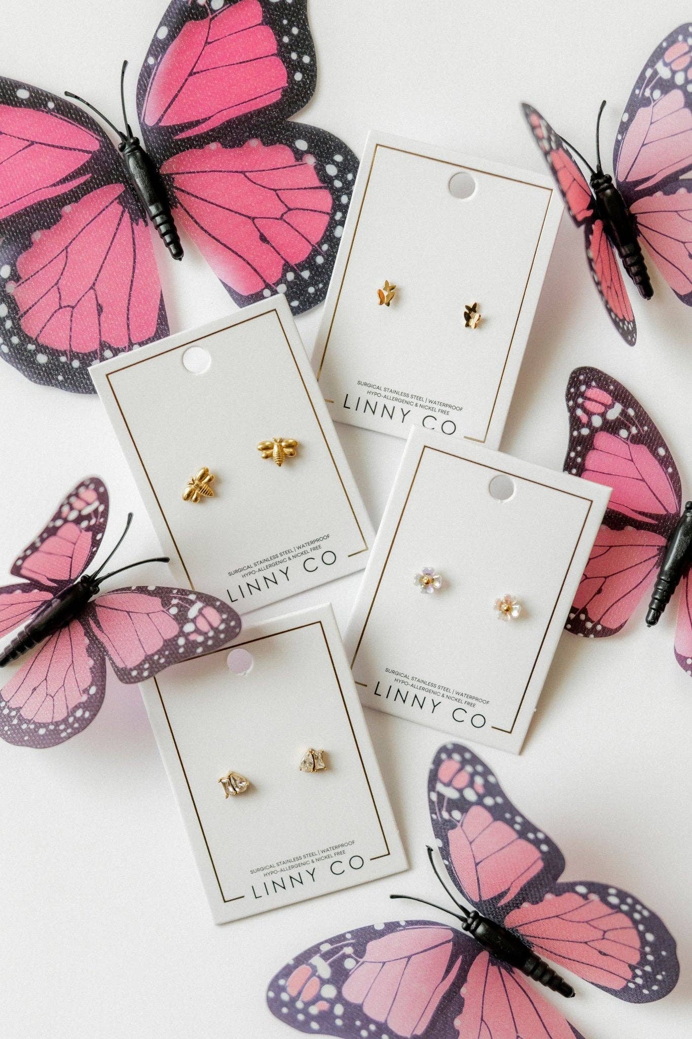 Maren Screwback Stud Earrings