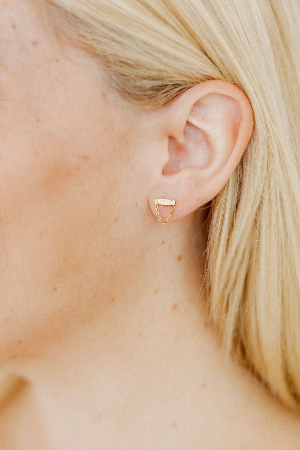 Channing Screwback Stud Earrings