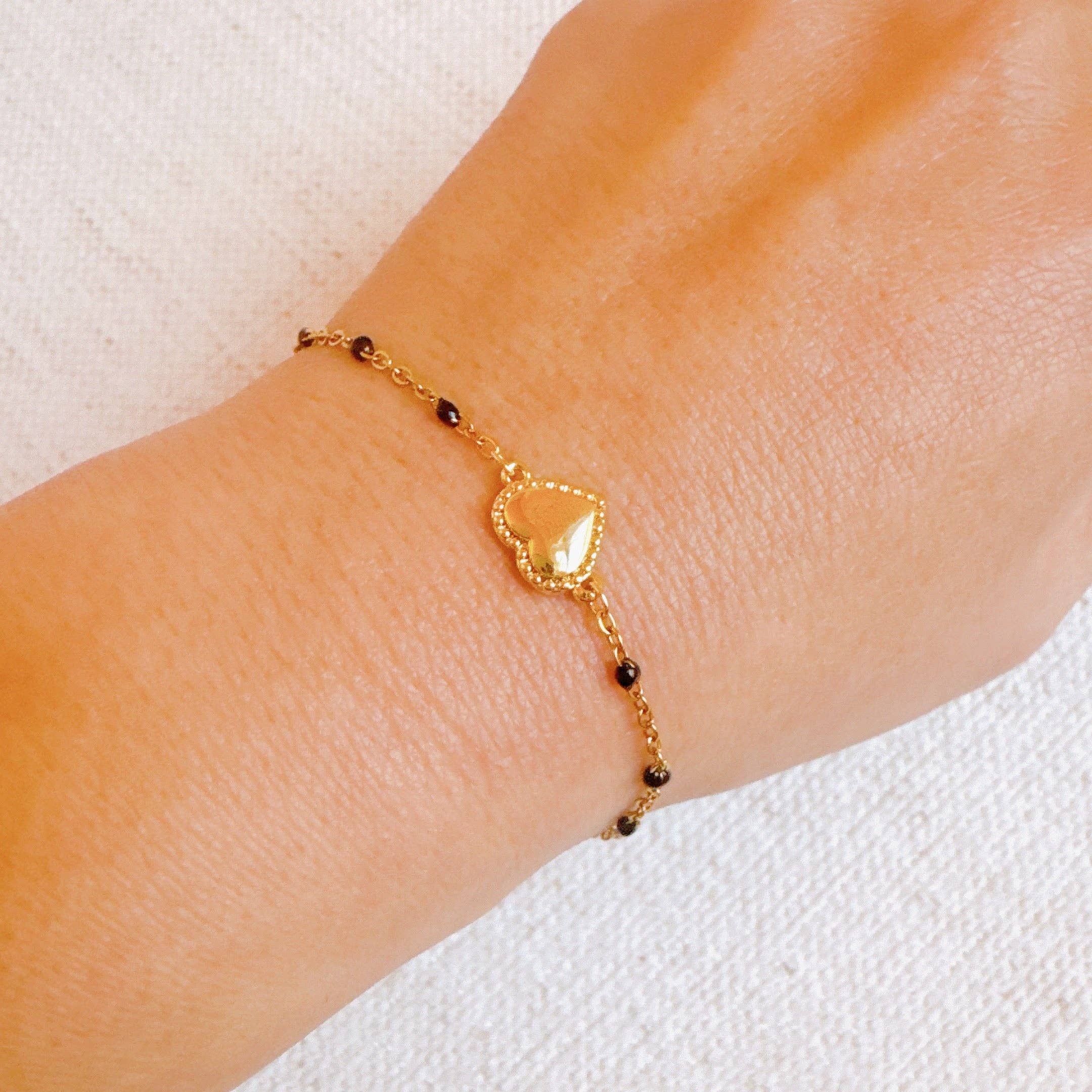 Dainty Dots Heart Bracelet