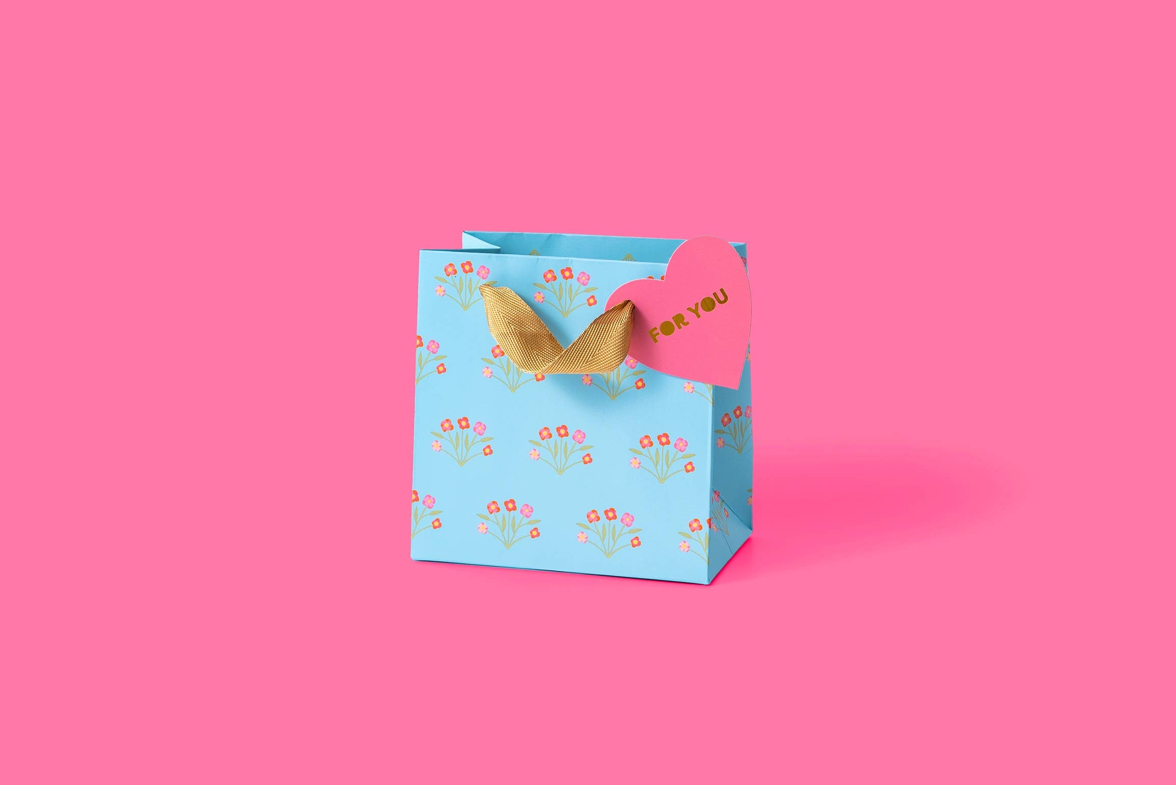 Blue w/ Bouquets Gift Bags - Large