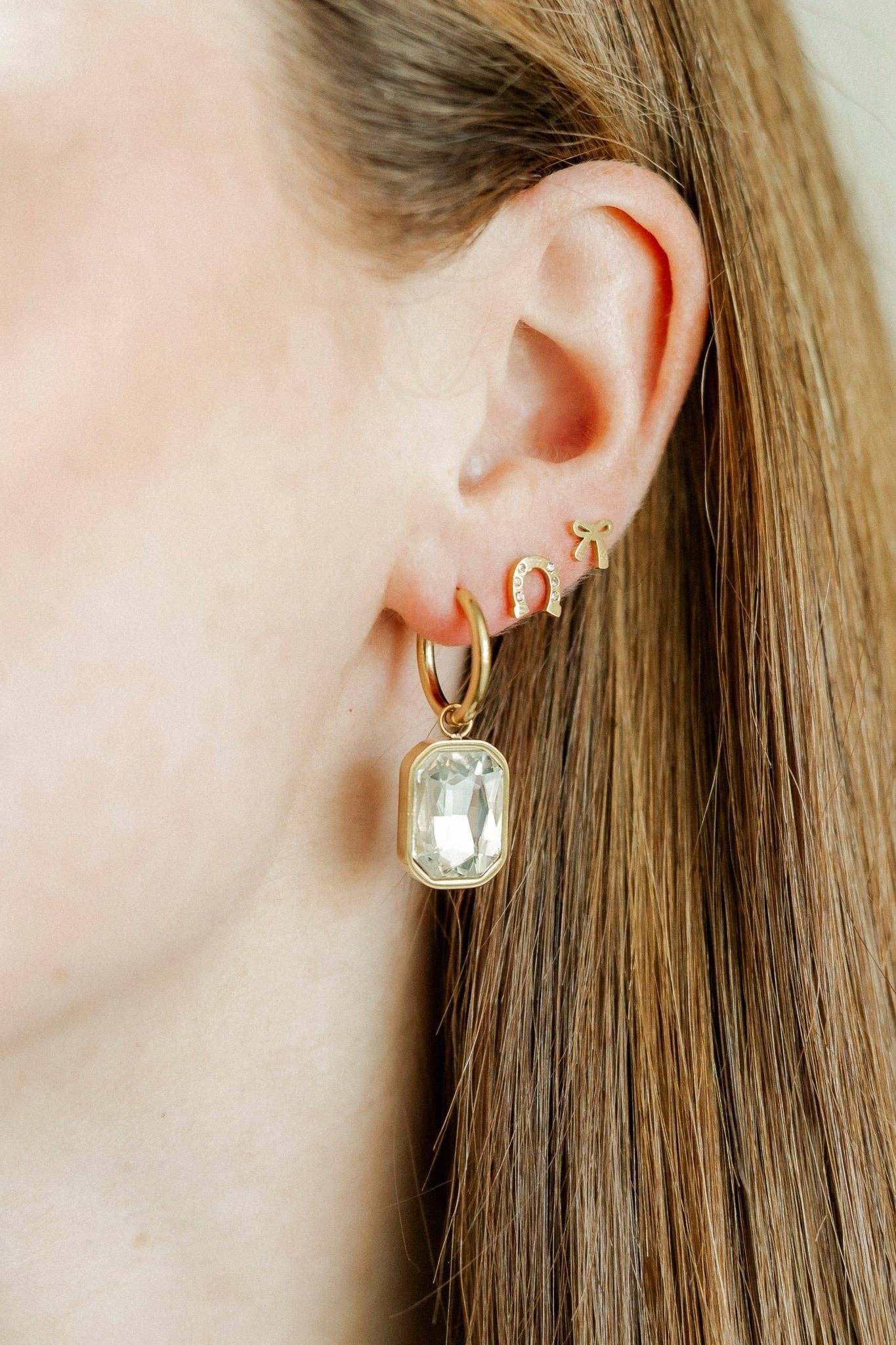 Horseshoe Gold Screwback Stud Earrings