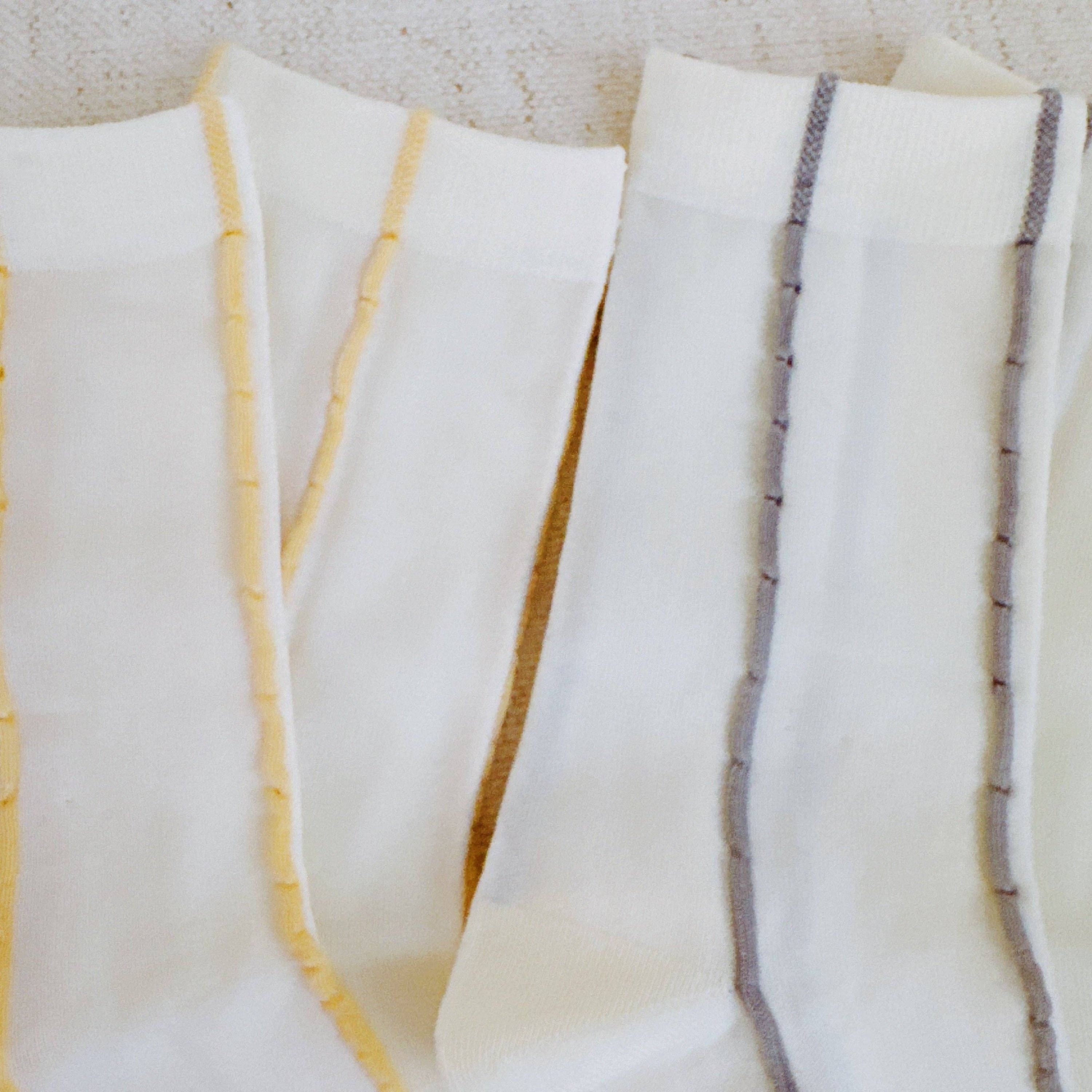 Simple Contrast Stitch Socks