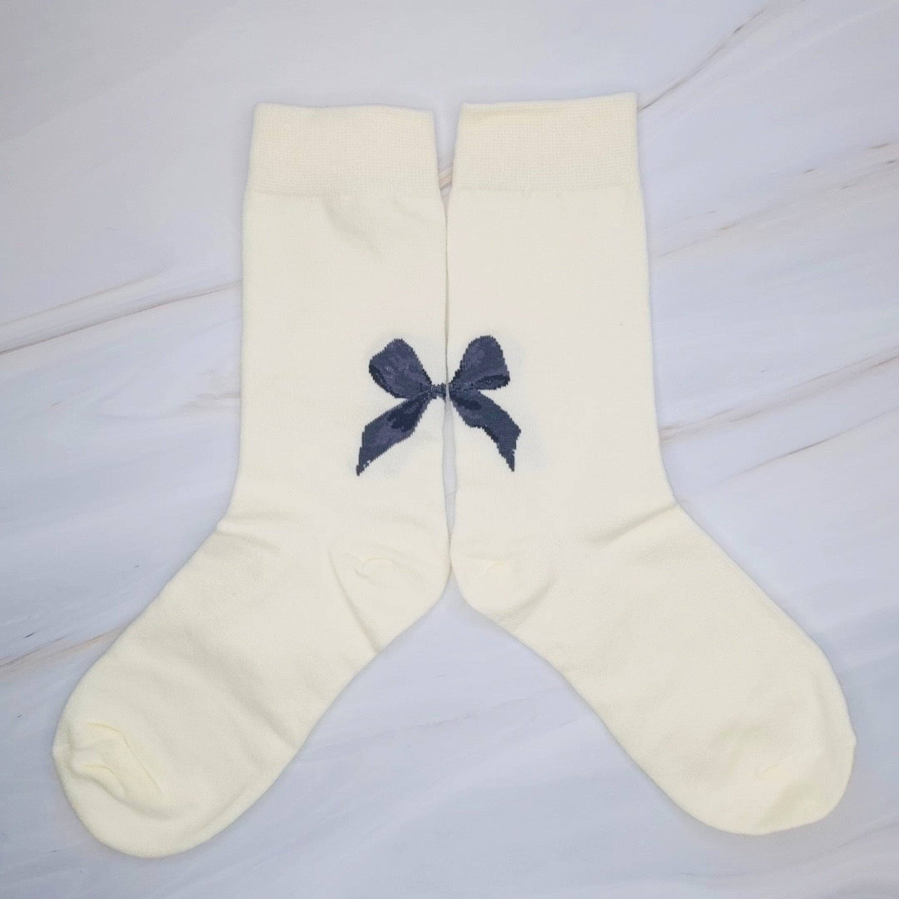 Lovely Bow On The Back Socks