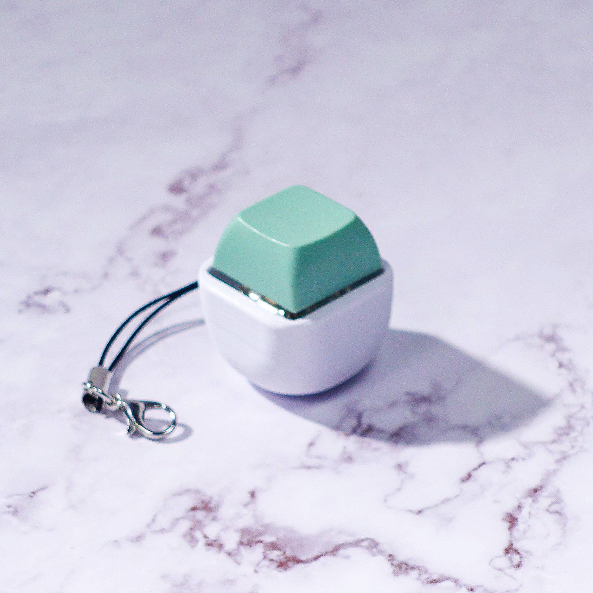 1-Key Clicky Keyboard Fidget Keychain