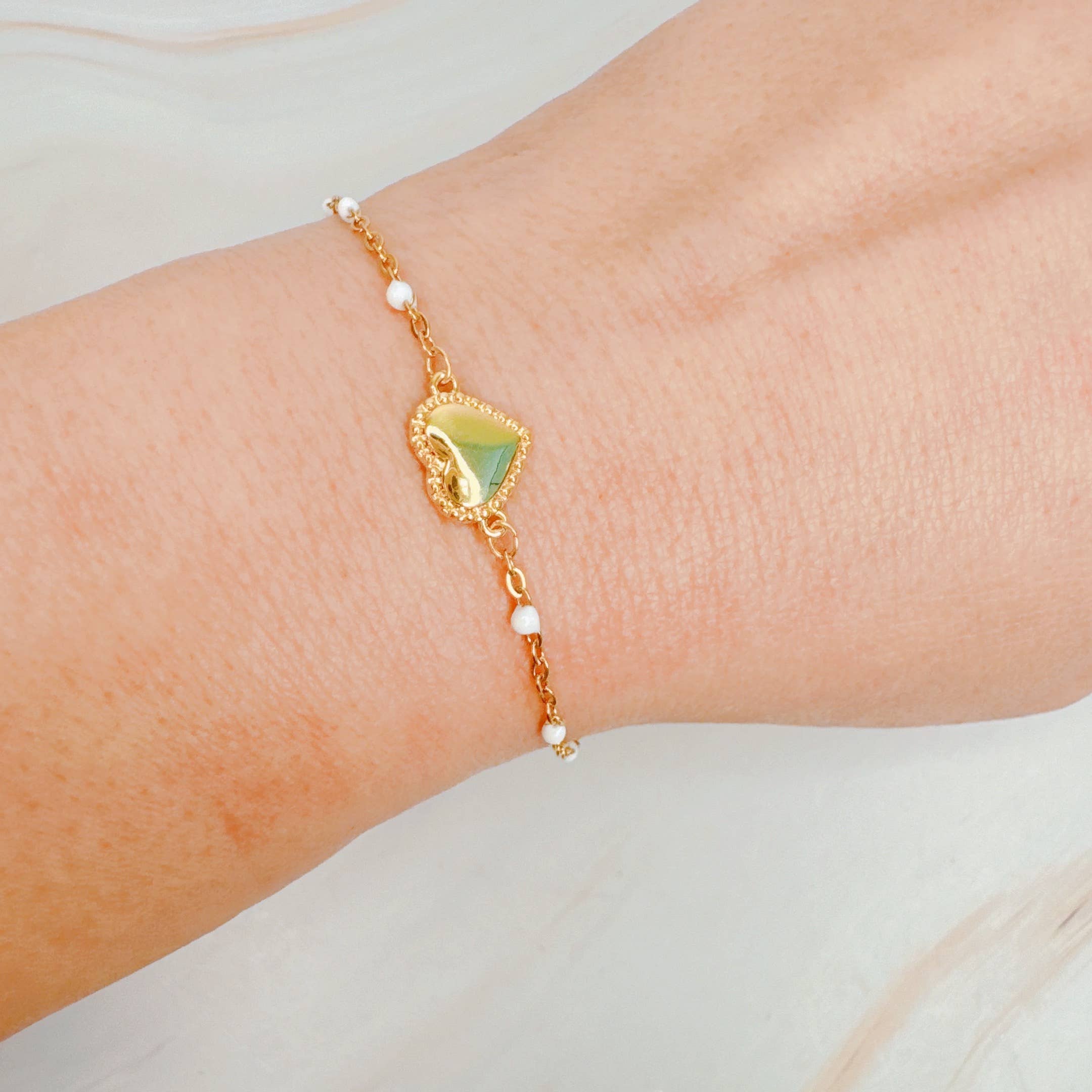 Dainty Dots Heart Bracelet