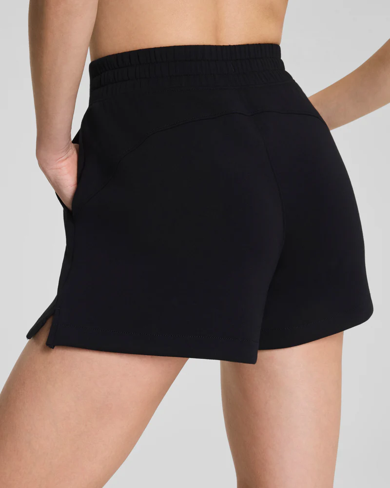 Spanx AirEssentials® 5" Short in Very Black