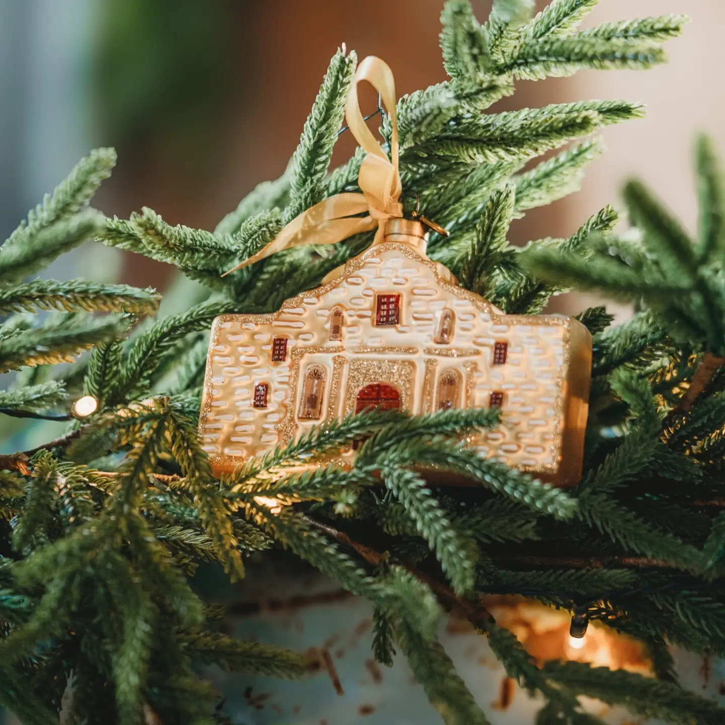 The Alamo Blown Glass Texas Christmas Ornament – 2026