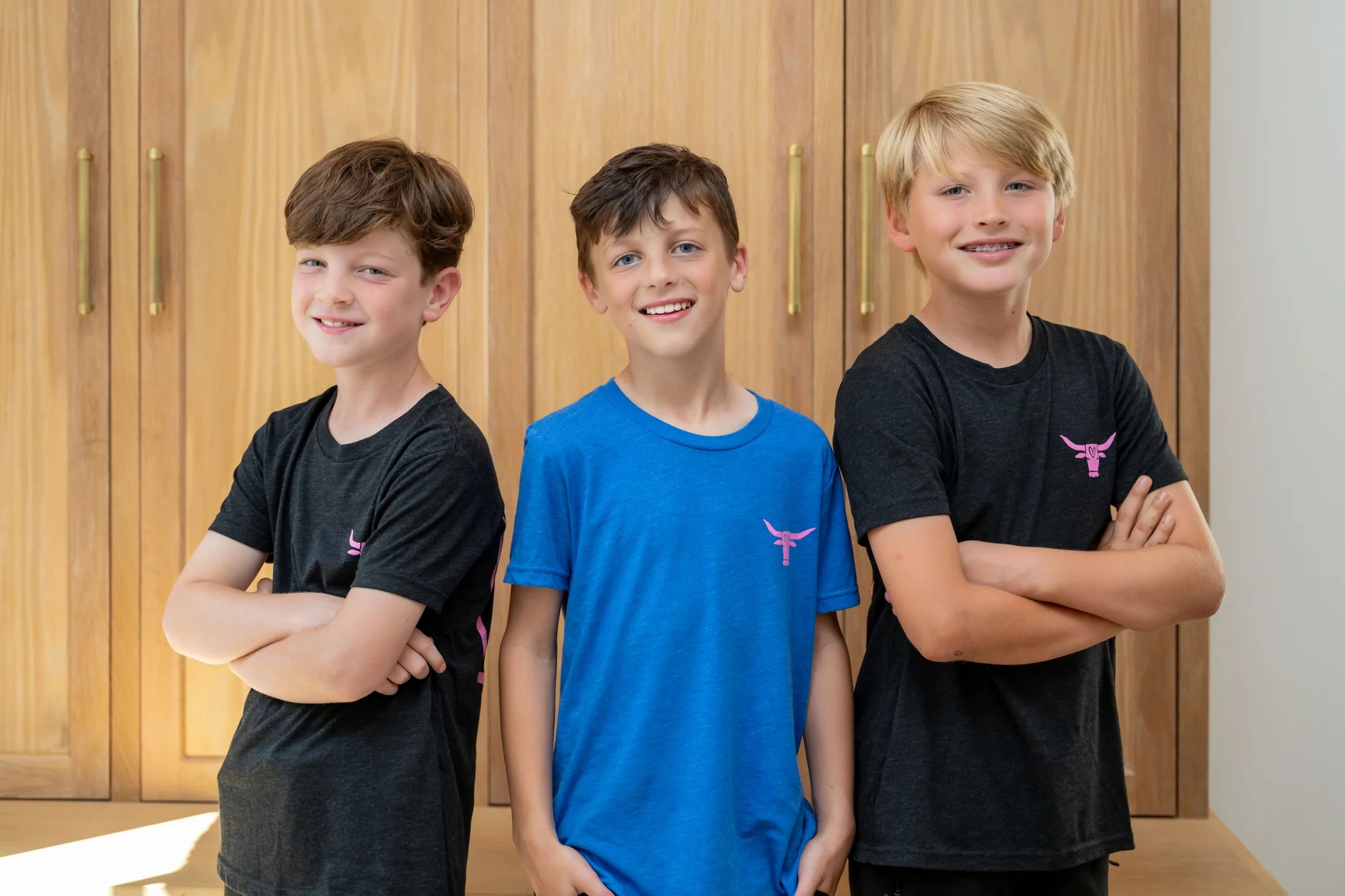 Kids' 'Hecho en Austin' Tee in Royal/Pink